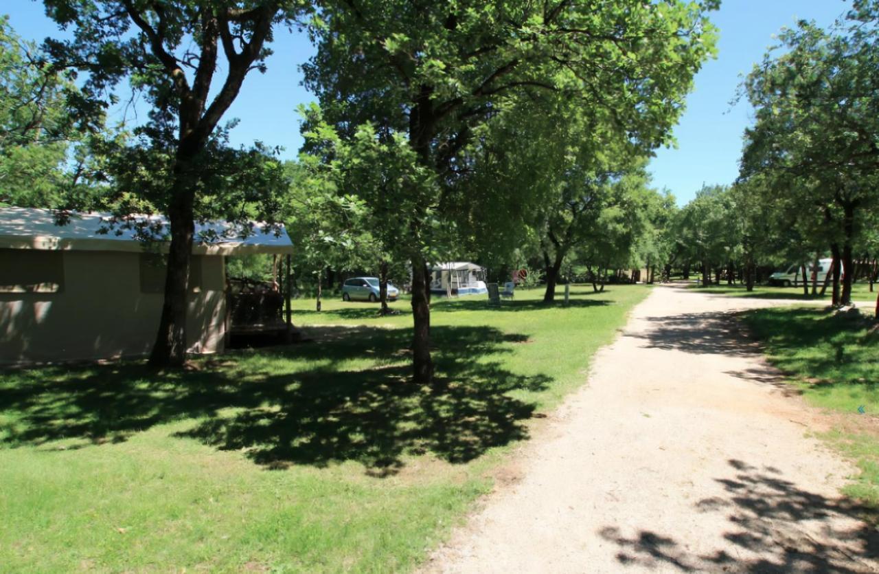 Lodges Du Bois Dodo - Ancien Camping De Bois Redon Septfonds エクステリア 写真